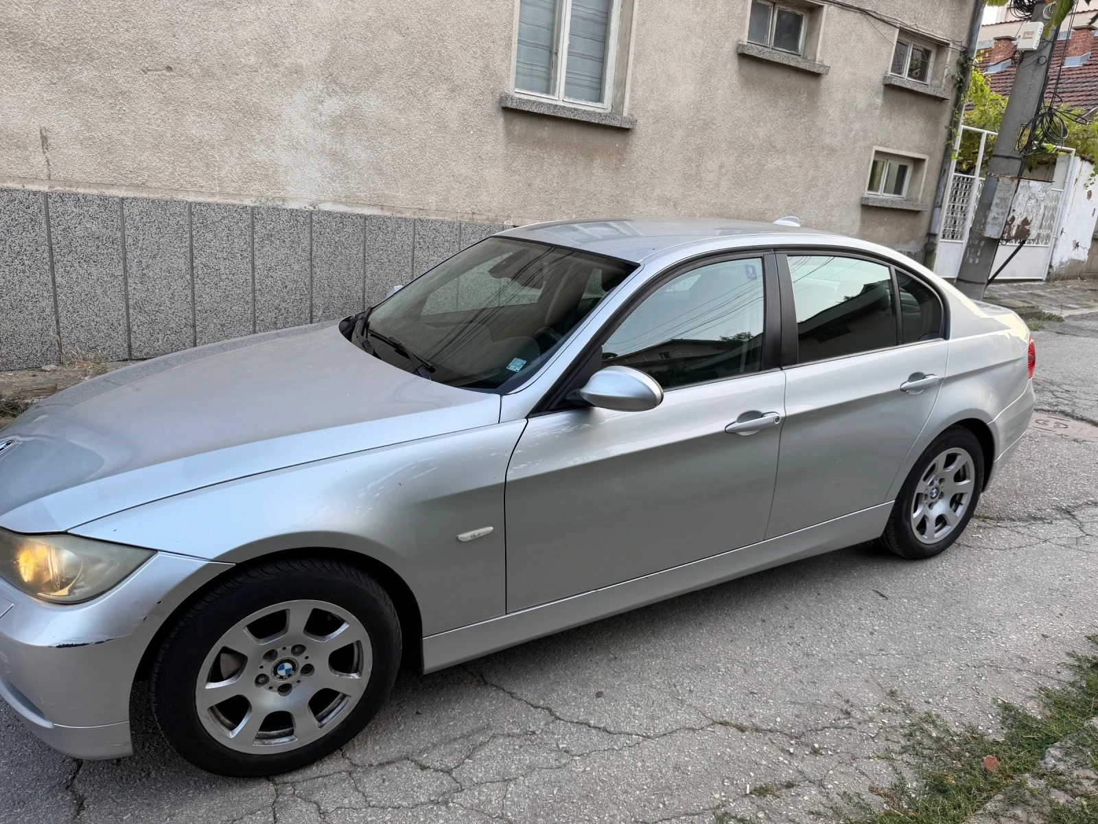 BMW 320, снимка 2 - Автомобили и джипове - 55606894