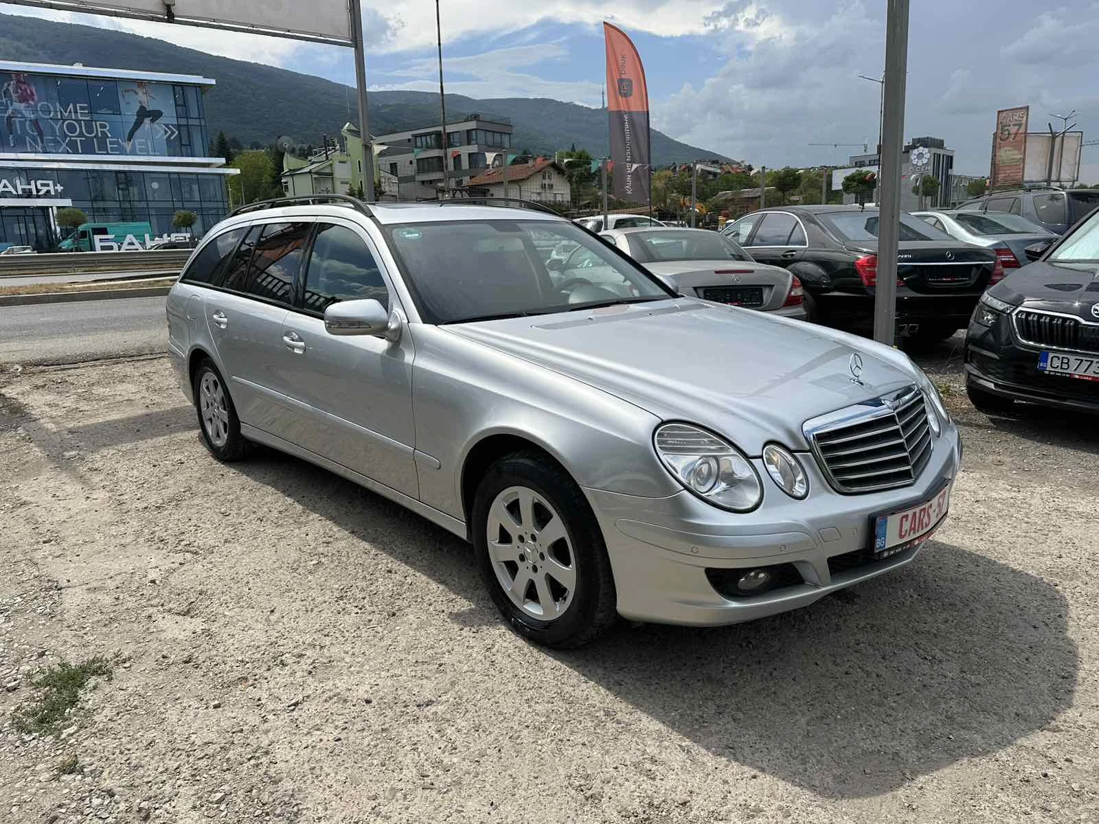 Mercedes-Benz E 200 Kompresssor Aвтоматик Facelift TUV ДО АПРИЛ 2027г , снимка 2 - Автомобили и джипове - 55803789