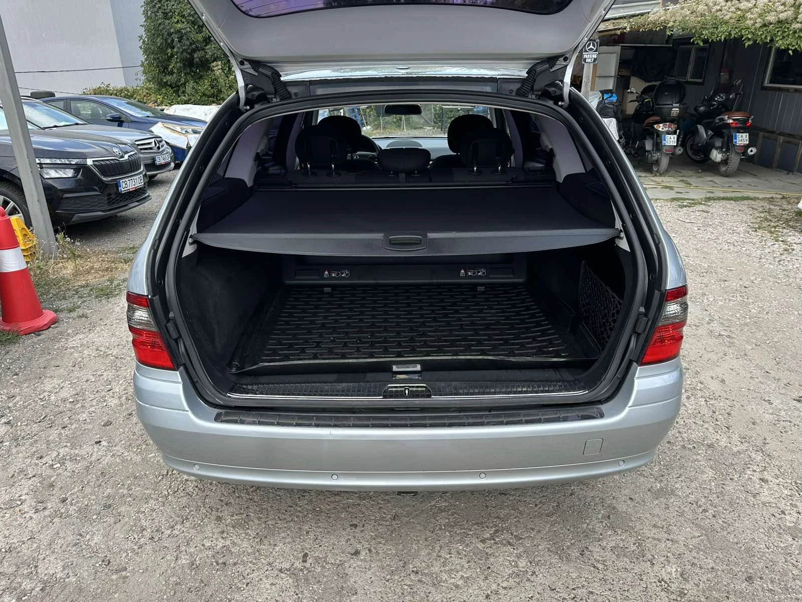 Mercedes-Benz E 200 Kompresssor Aвтоматик Facelift TUV ДО АПРИЛ 2027г , снимка 8 - Автомобили и джипове - 55803789