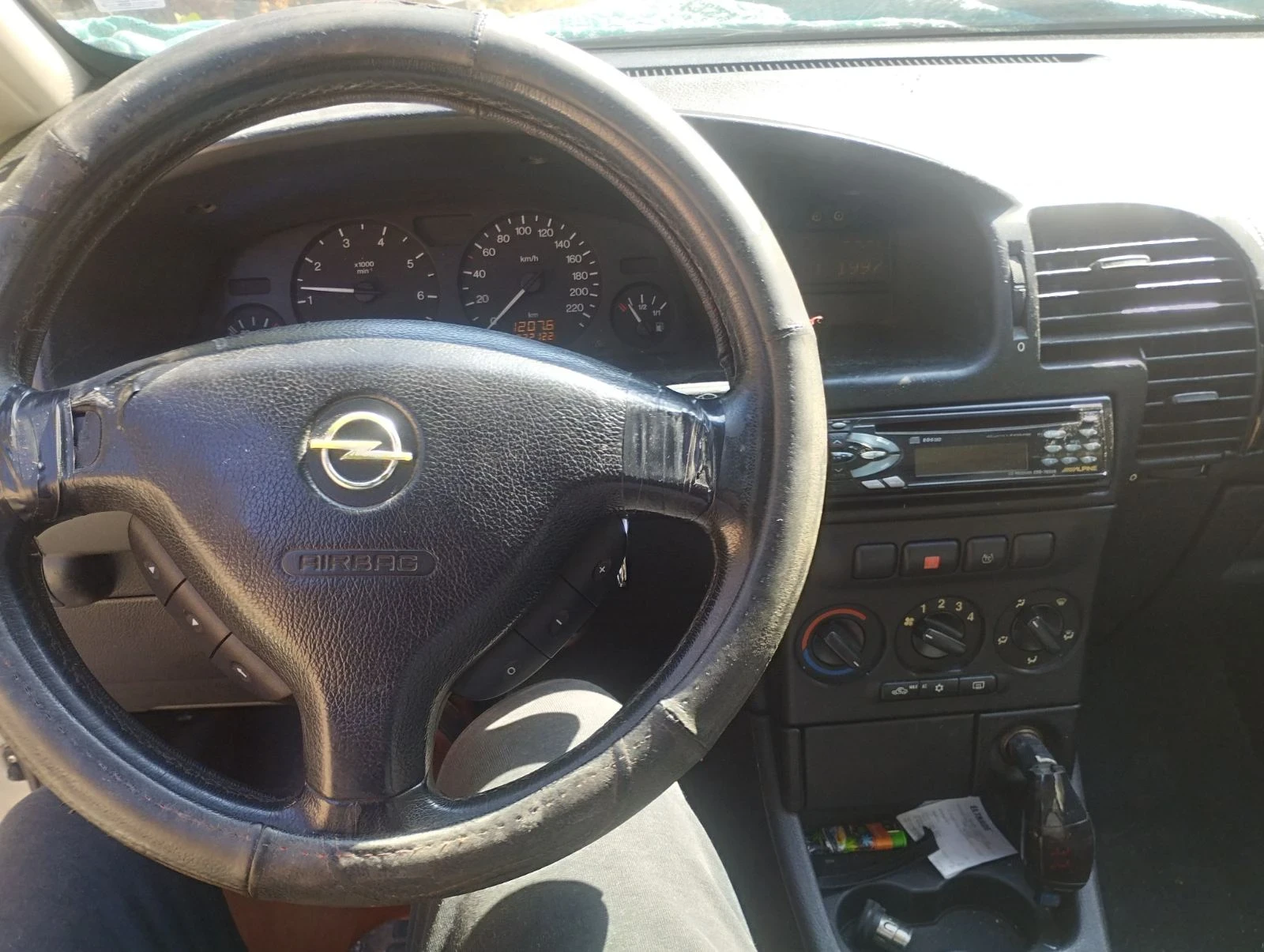 Opel Zafira, снимка 4 - Автомобили и джипове - 55829394