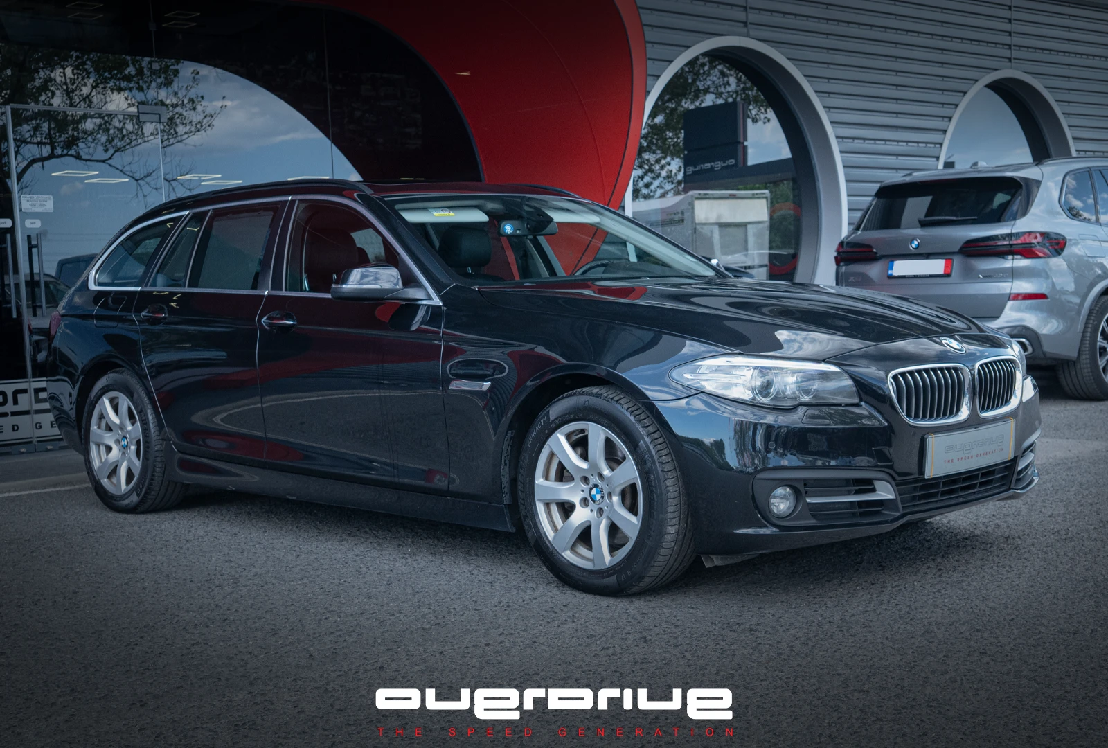 BMW 530 D Touring F11 / Head-Up / EDC / Панорама, снимка 2 - Автомобили и джипове - 55942361