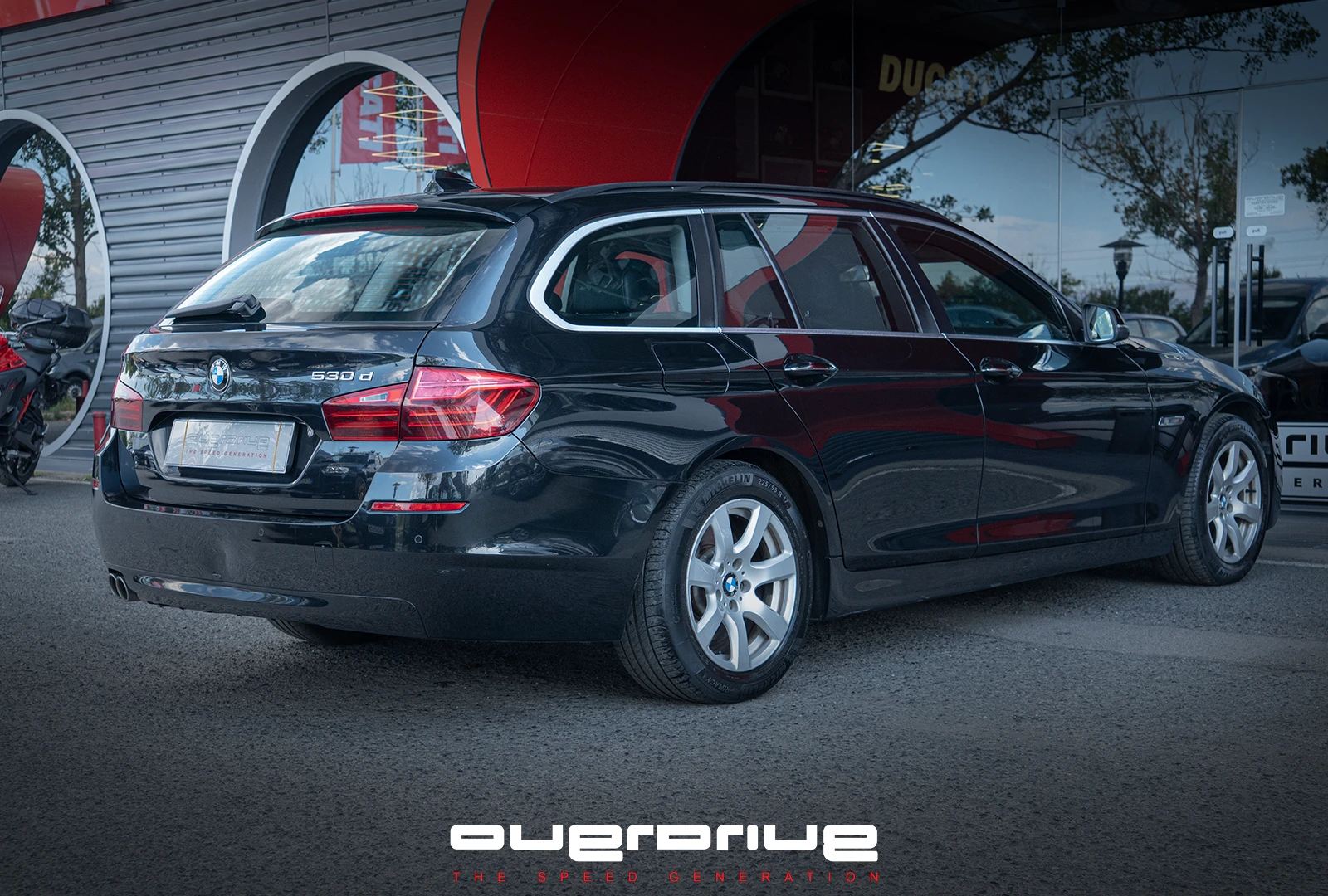 BMW 530 D Touring F11 / Head-Up / EDC / Панорама, снимка 5 - Автомобили и джипове - 55942361