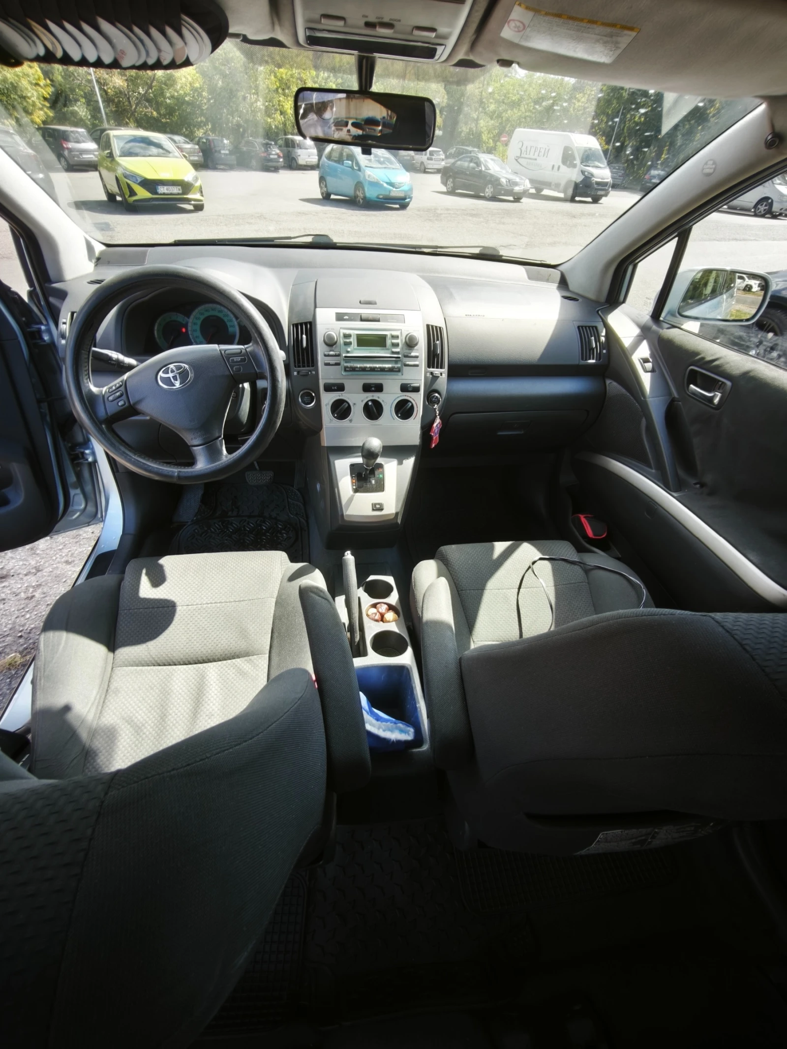 Toyota Corolla verso, снимка 11 - Автомобили и джипове - 56216139