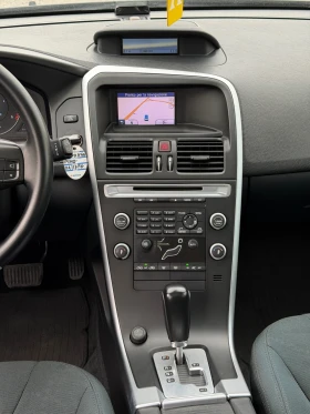 Volvo XC60 2.4D5 163к.с * Навигация* * Панорама* * Италия* , снимка 16