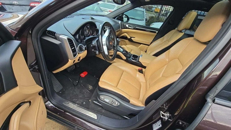 Porsche Cayenne, снимка 6 - Автомобили и джипове - 49061576