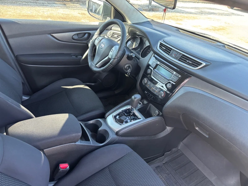 Nissan Qashqai 1.2 automatic, снимка 5 - Автомобили и джипове - 52419025