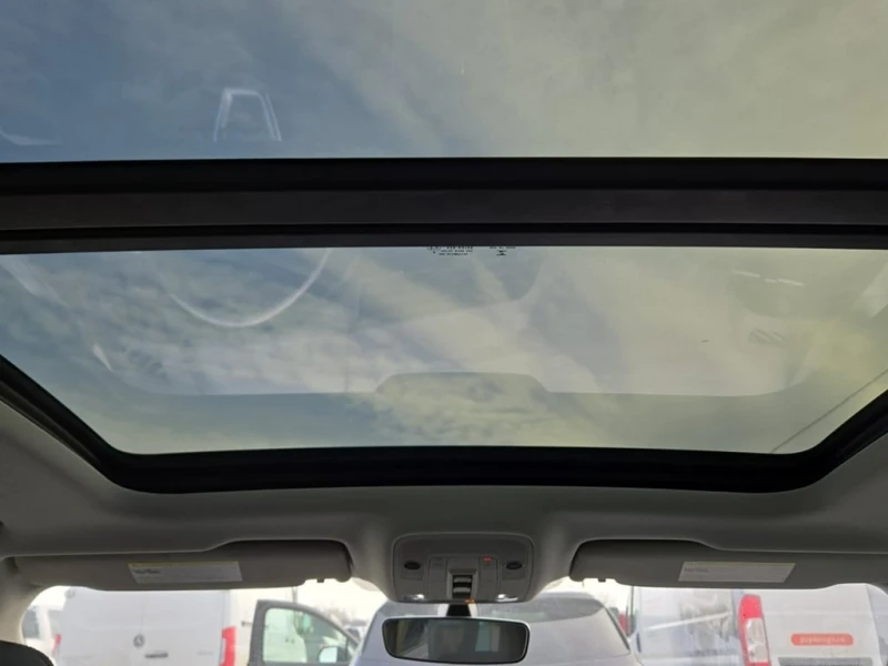 Audi Q3 * Komfort * Quattro * Pano * Carfax * , снимка 11 - Автомобили и джипове - 53414625