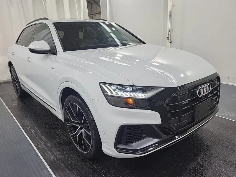 Audi Q8 PROGRESSIV  CARFAX, снимка 2 - Автомобили и джипове - 53421578