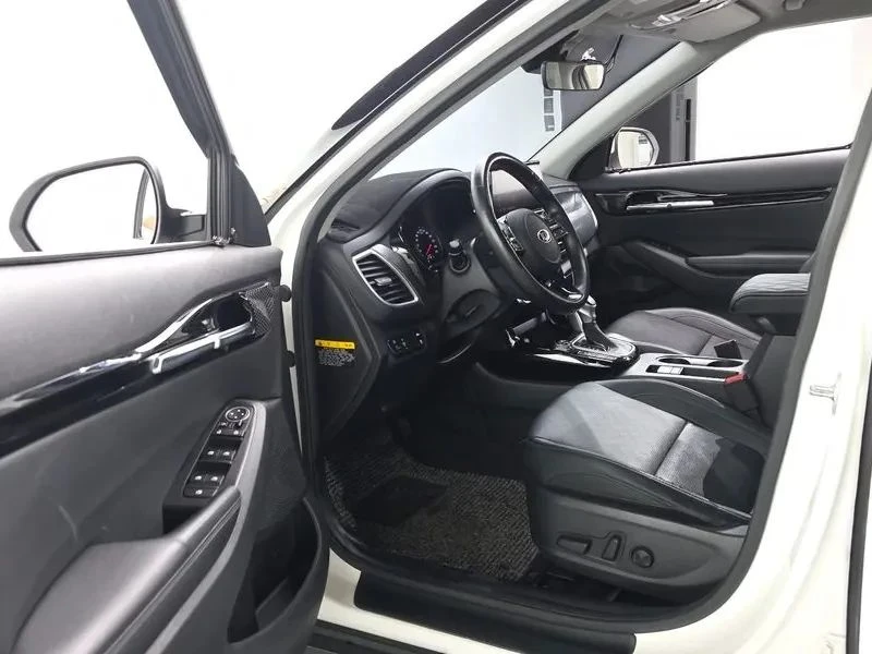 Kia Seltos, снимка 10 - Автомобили и джипове - 56738369