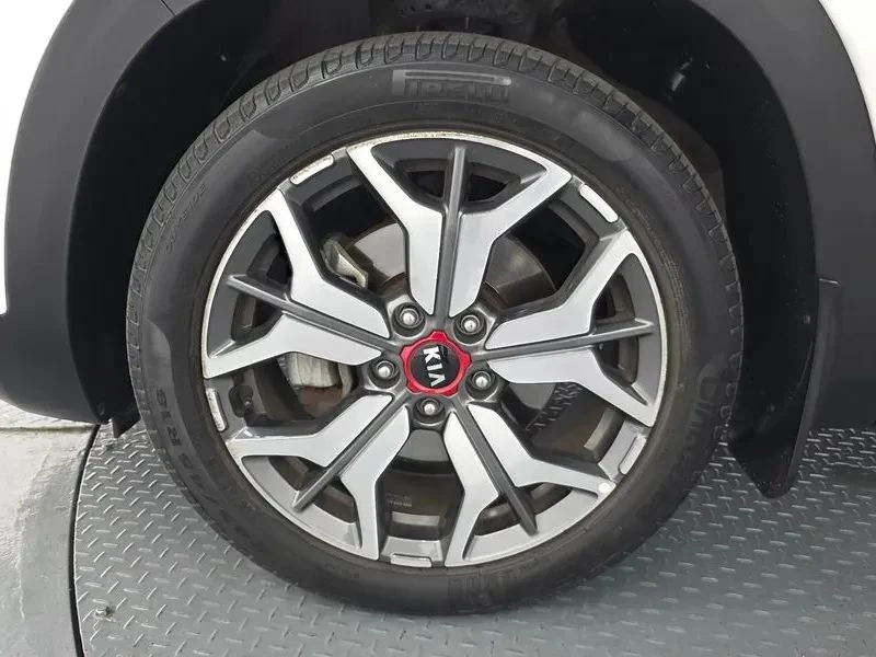 Kia Seltos, снимка 5 - Автомобили и джипове - 56738369