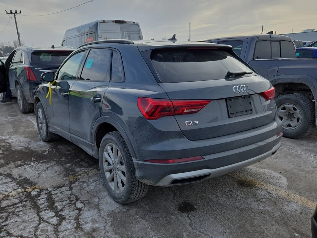 Audi Q3 * Komfort * Quattro * Pano * Carfax *  | Mobile.bg � ����������� 4