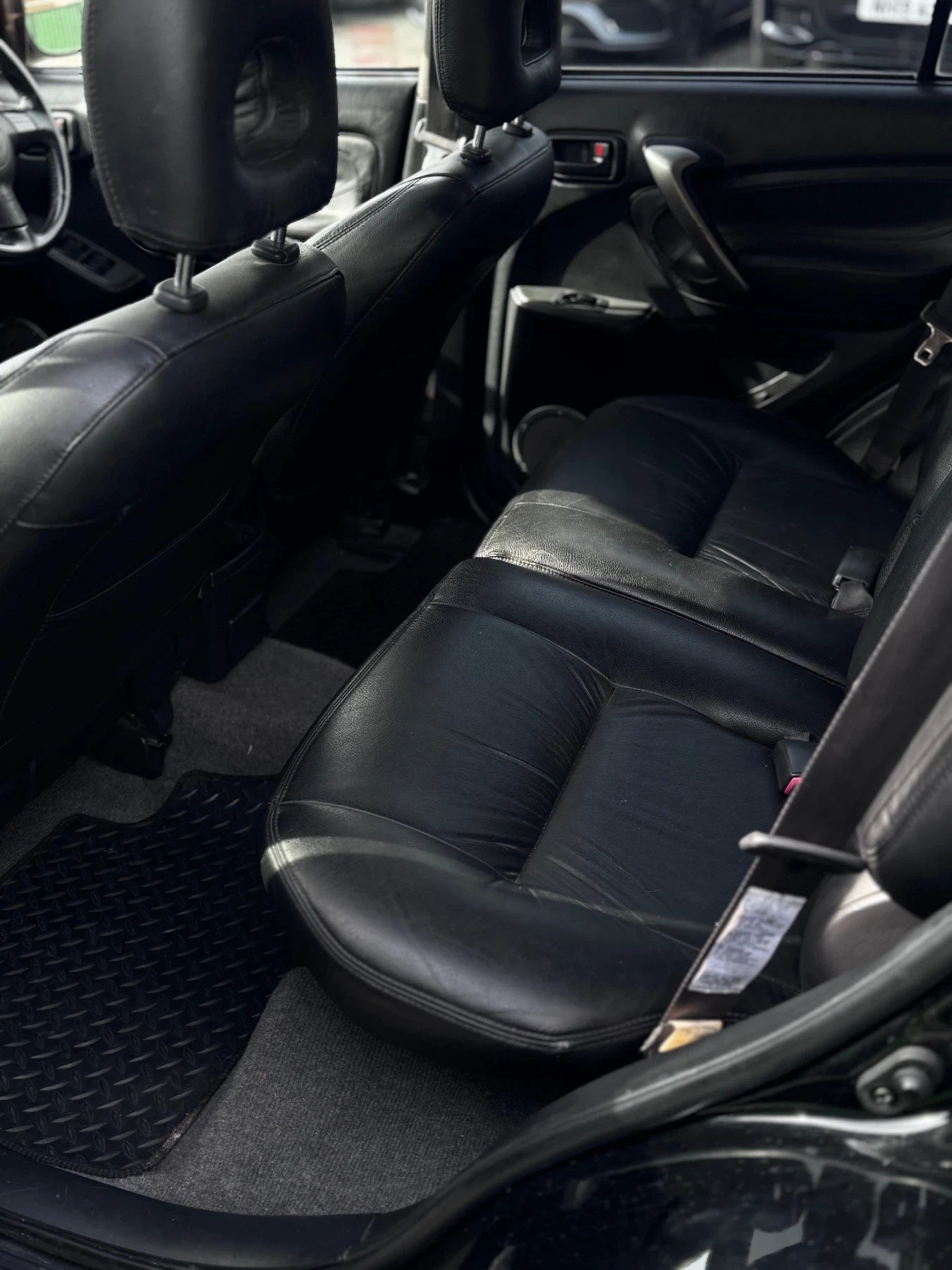 Toyota Rav4 XT4 D-4D, снимка 9 - Автомобили и джипове - 53937954