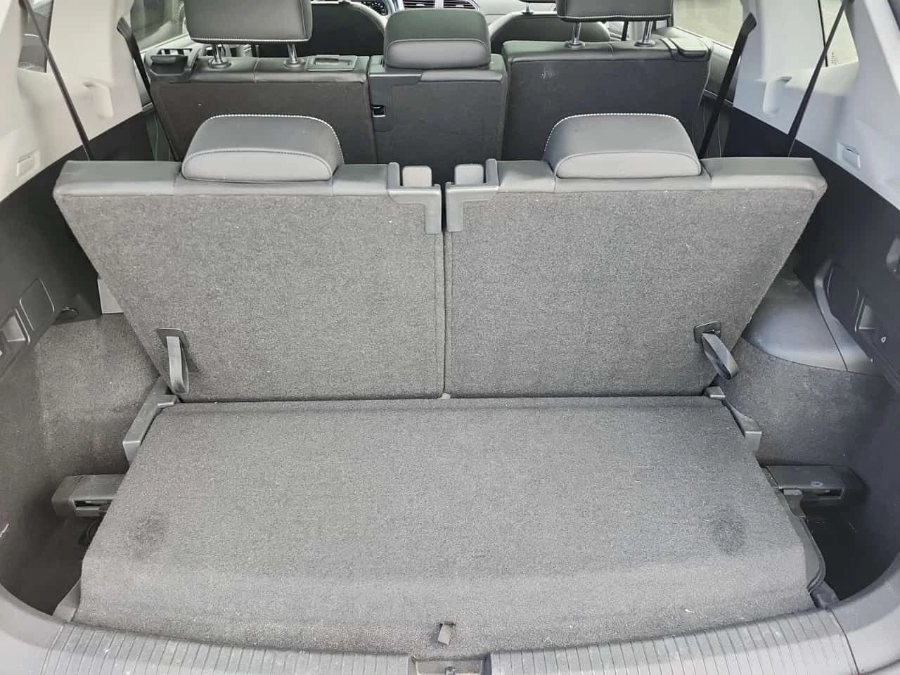 VW Tiguan * 2 ЧИФТА ГУМИ* АВТОКРЕДИТ БЕЗ ПЪРВОНАЧАЛНА ВНОСКА, снимка 13 - Автомобили и джипове - 54538166