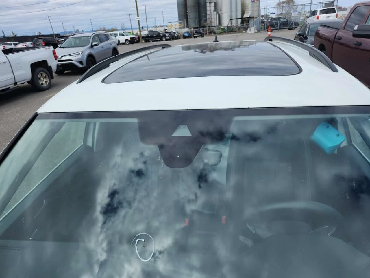 VW Tiguan * 2 ЧИФТА ГУМИ* АВТОКРЕДИТ БЕЗ ПЪРВОНАЧАЛНА ВНОСКА, снимка 5 - Автомобили и джипове - 54538166