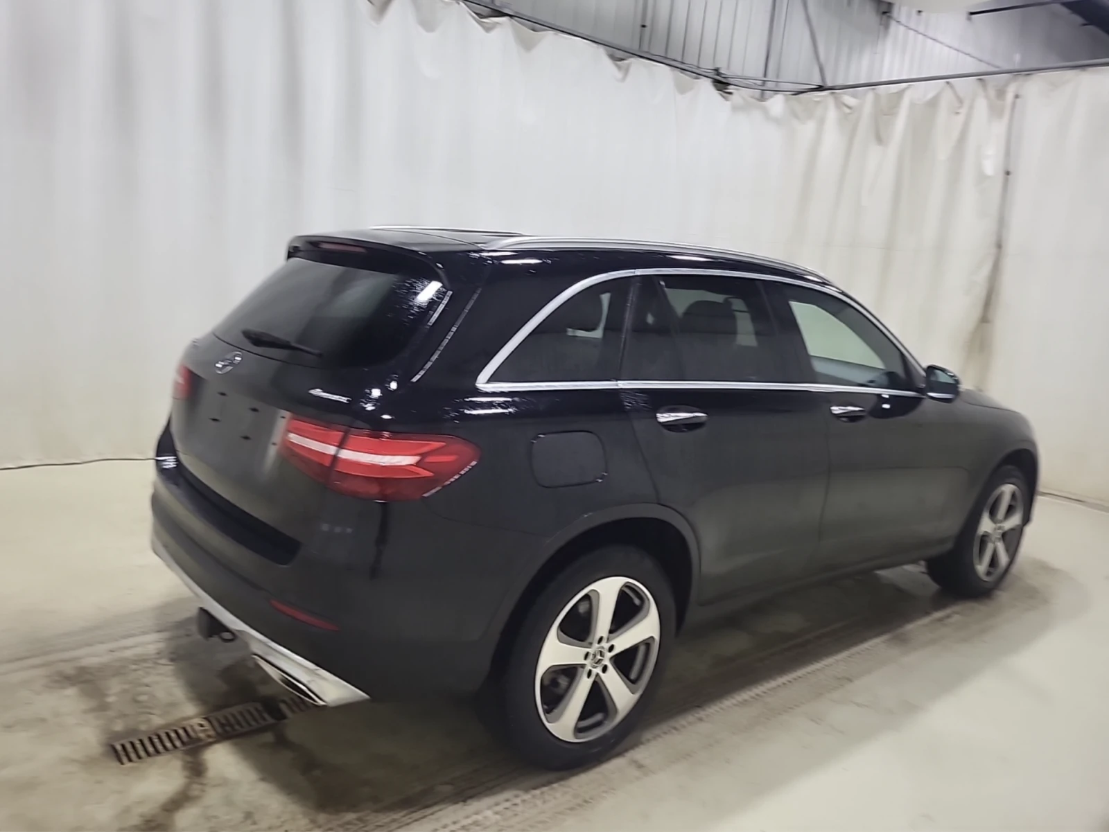 Mercedes-Benz GLC 300 2019 Mercedes-Benz GLC 300, снимка 4 - Автомобили и джипове - 54605162