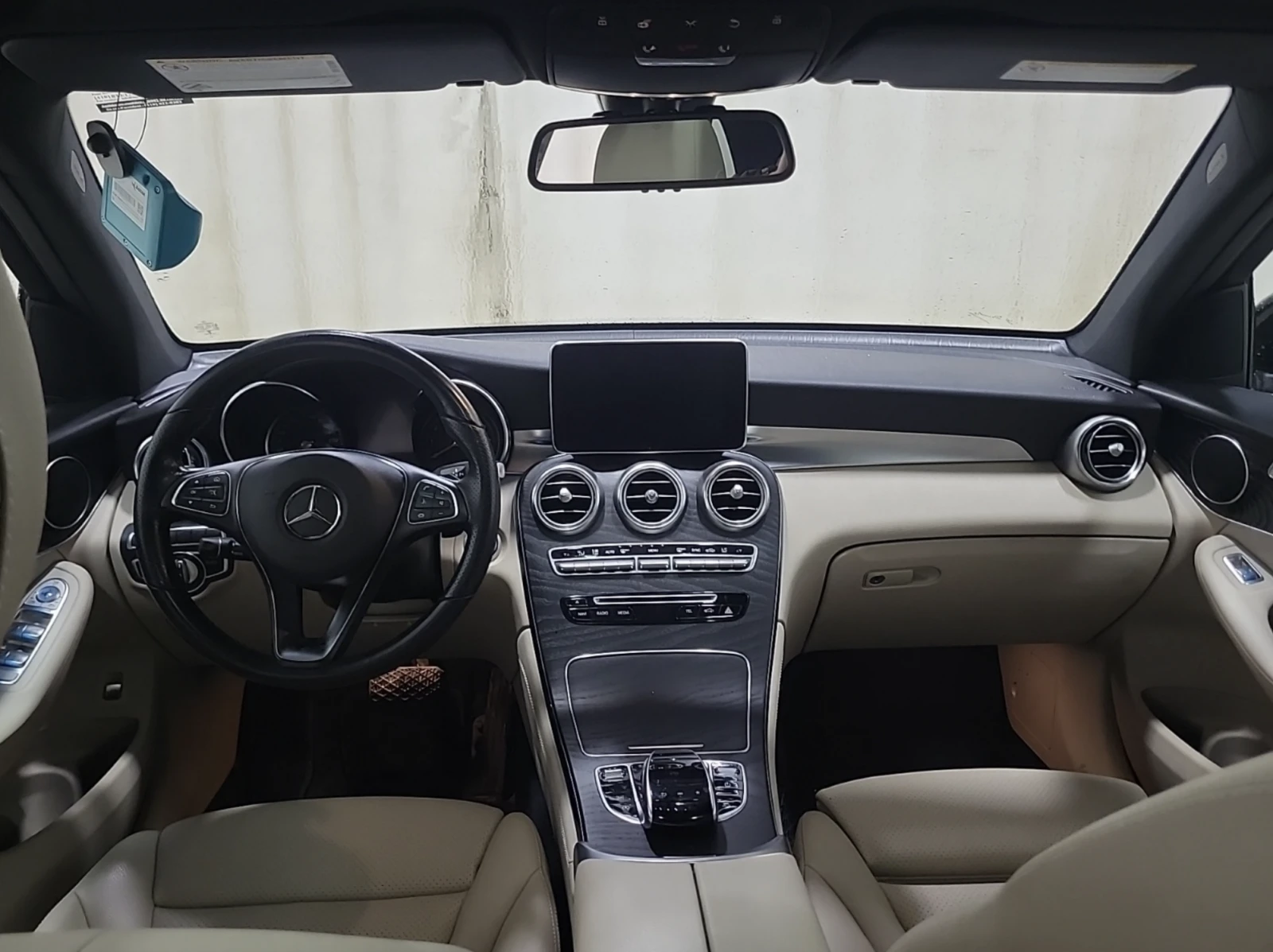 Mercedes-Benz GLC 300 2019 Mercedes-Benz GLC 300, снимка 9 - Автомобили и джипове - 54605162