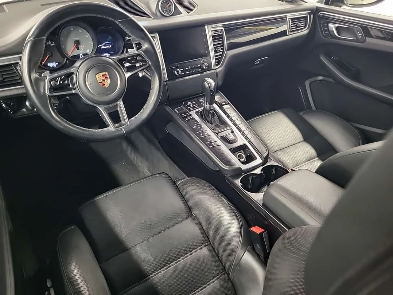 Porsche Macan  S / BOSE / PANO / АВТОКРЕДИТ , снимка 10 - Автомобили и джипове - 54668229