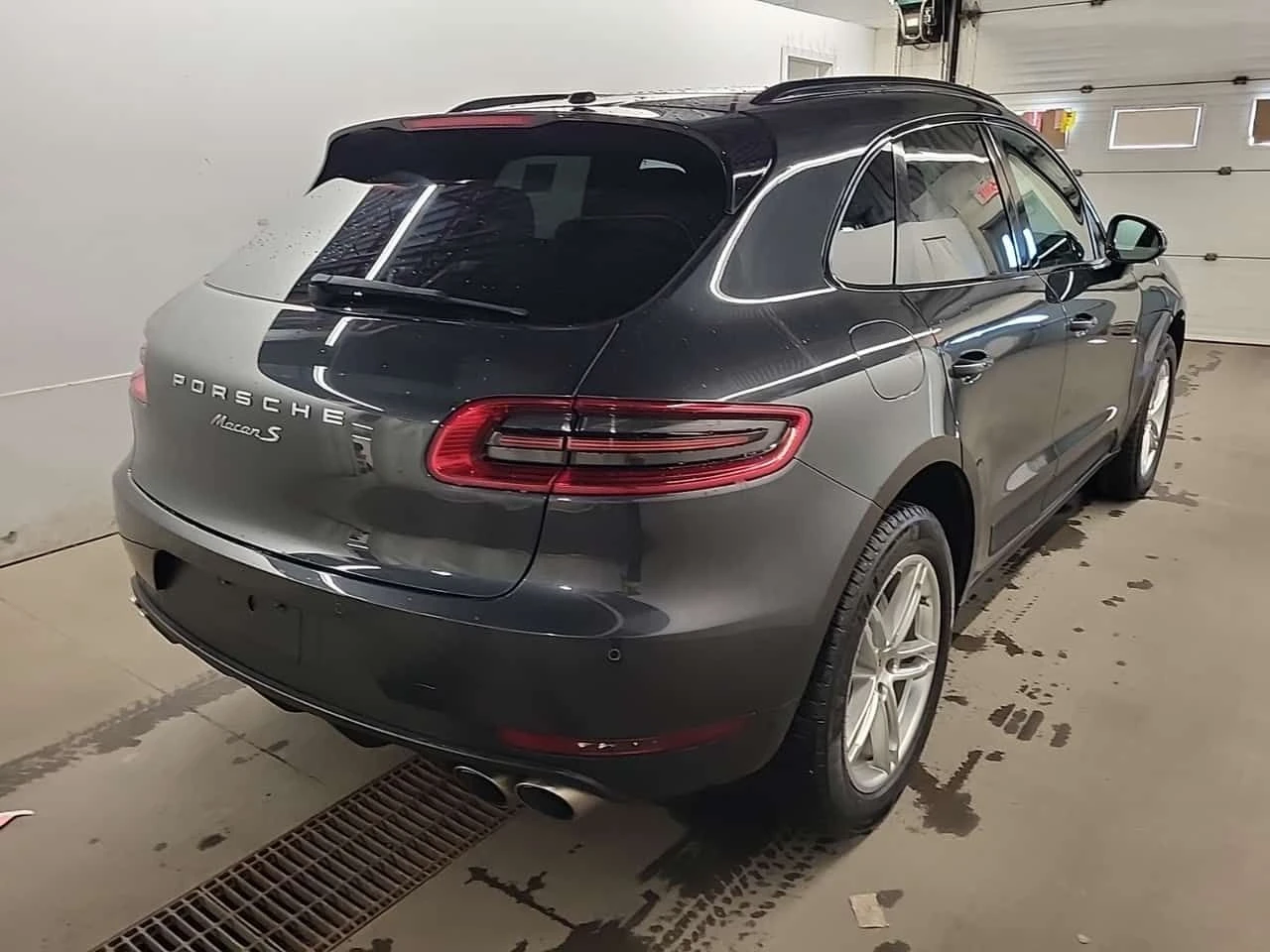 Porsche Macan  S / BOSE / PANO / АВТОКРЕДИТ , снимка 3 - Автомобили и джипове - 54668229