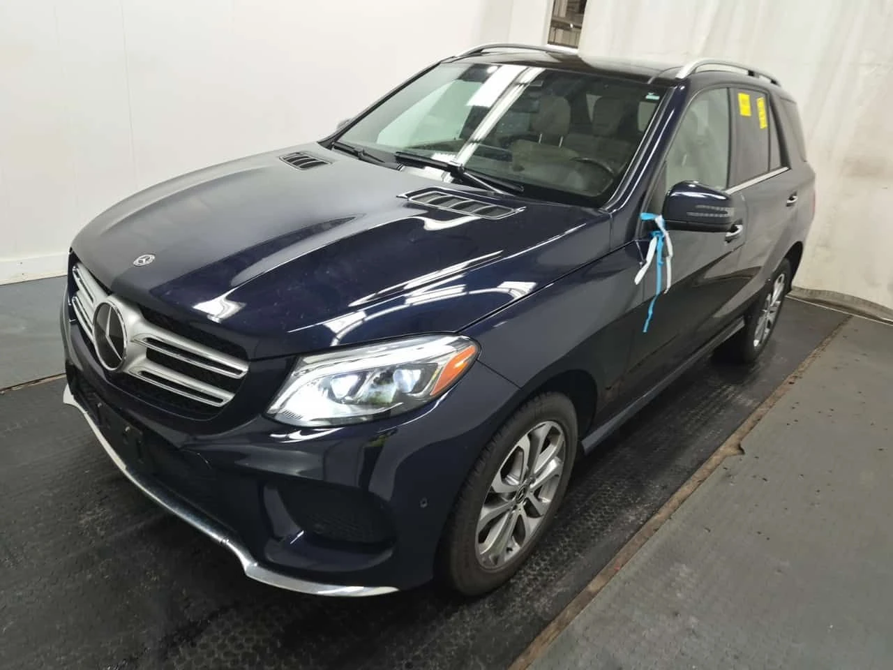 Mercedes-Benz GLE 400 ��������� * 360 * H/K * PANO * �������� | Mobile.bg � ����������� 17