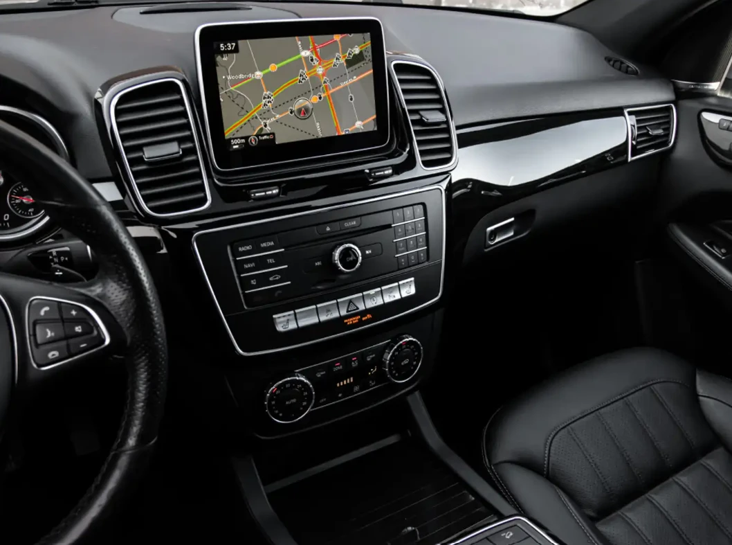 Mercedes-Benz GLE 350 Панорама / Harman Kardon, снимка 10 - Автомобили и джипове - 54999055