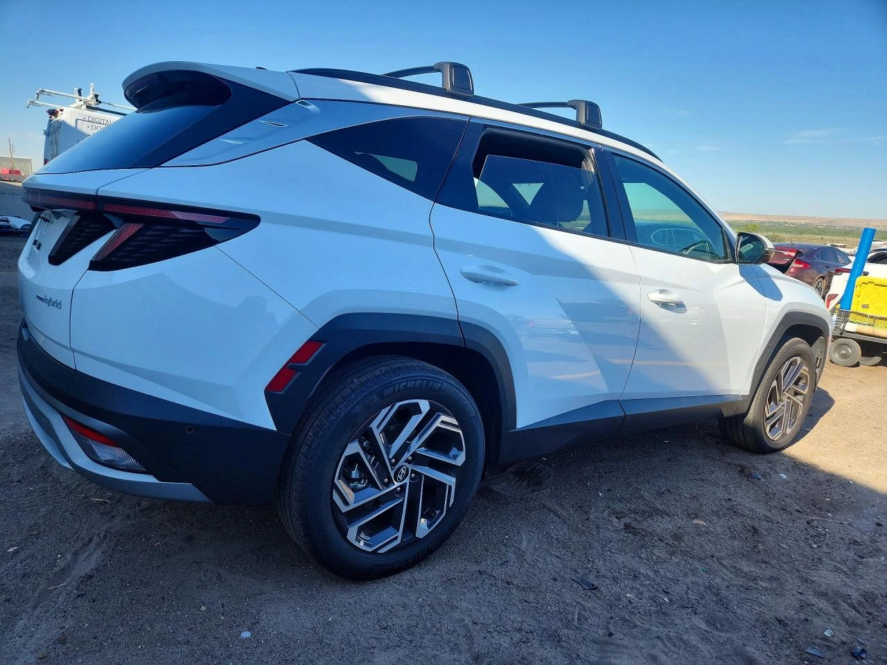 Hyundai Tucson 1.6l Limited, снимка 3 - Автомобили и джипове - 56107332