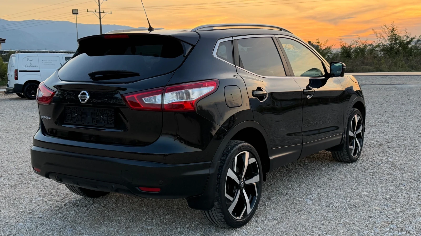 Nissan Qashqai TEKNA+ | Панорама | 360  камери , снимка 4 - Автомобили и джипове - 56250529