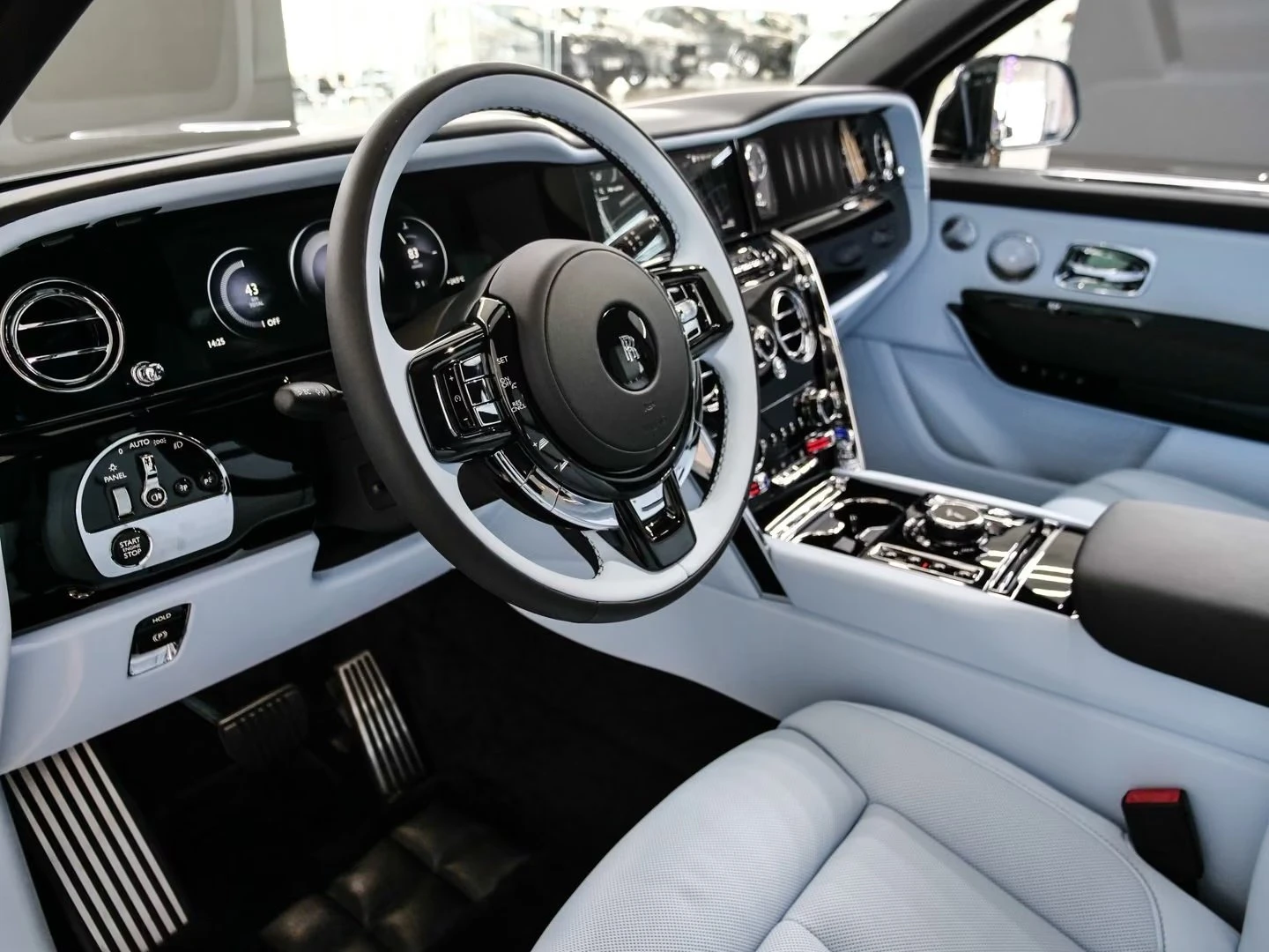 Rolls-Royce Cullinan SHOOTING STAR / BESPOKE / REAR THEATRE / | Mobile.bg � ����������� 9