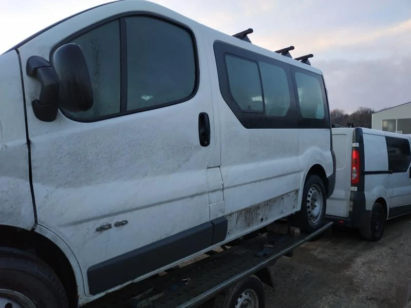 Renault Trafic 1.9 ,2.0 и 2.5DCI, снимка 11 - Бусове и автобуси - 41988006