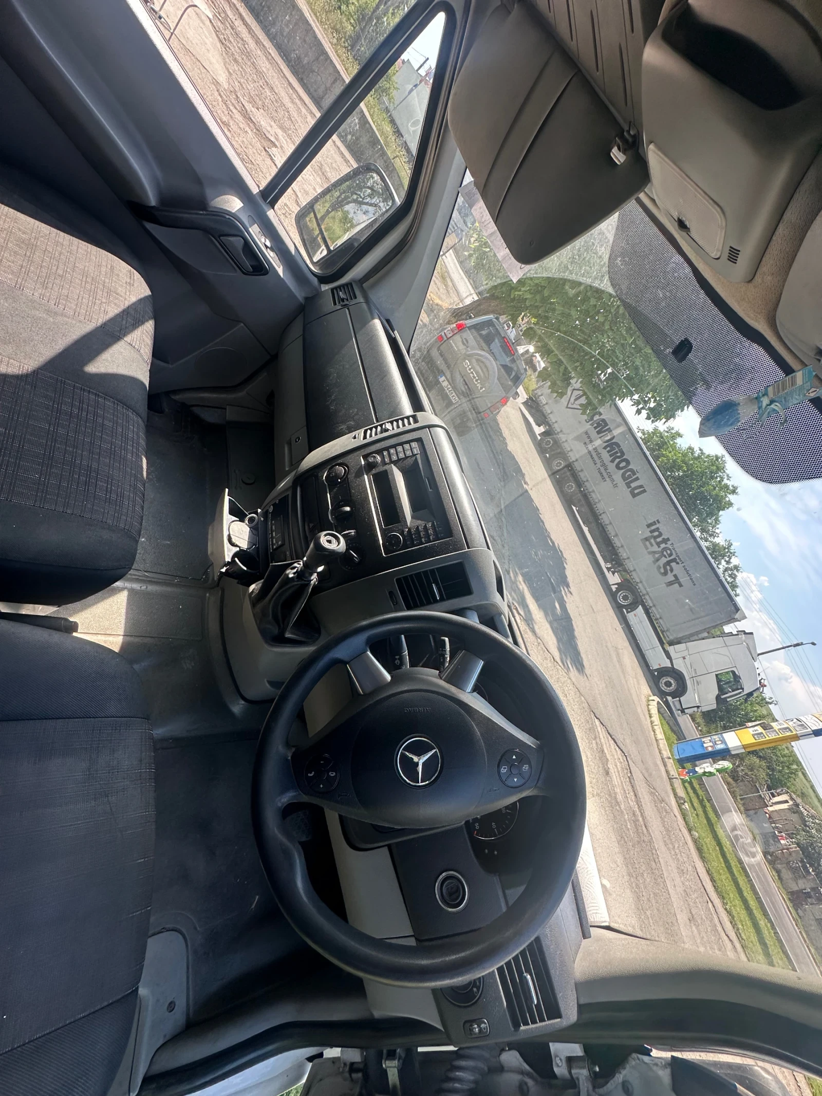 Mercedes-Benz 313 Sprinter - изображение 3