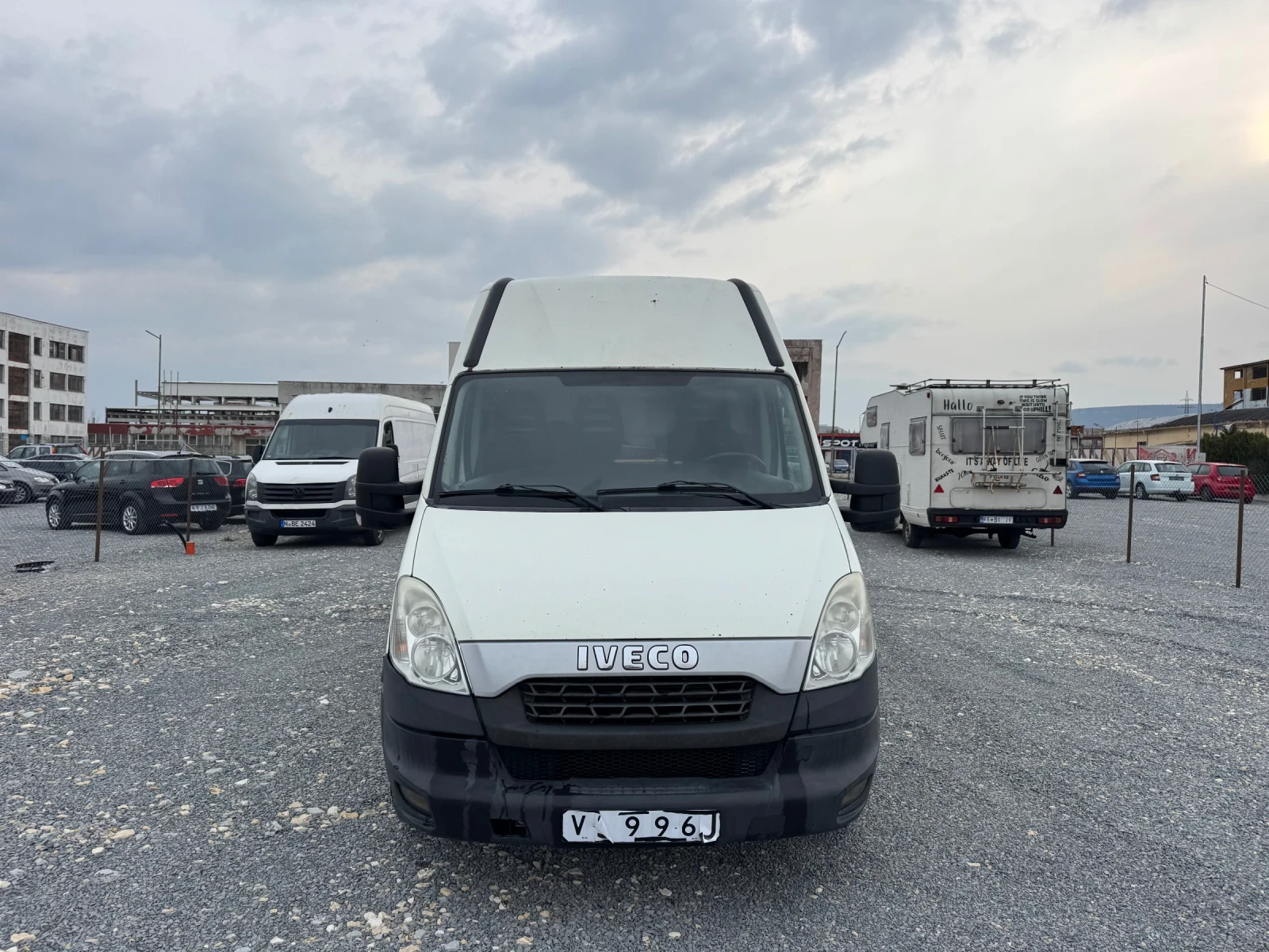 Iveco Daily KLIMATIK MAXI MAXI БЕЗ ТОЧКА РЪЖДА!!!!, снимка 2 - Бусове и автобуси - 53921673