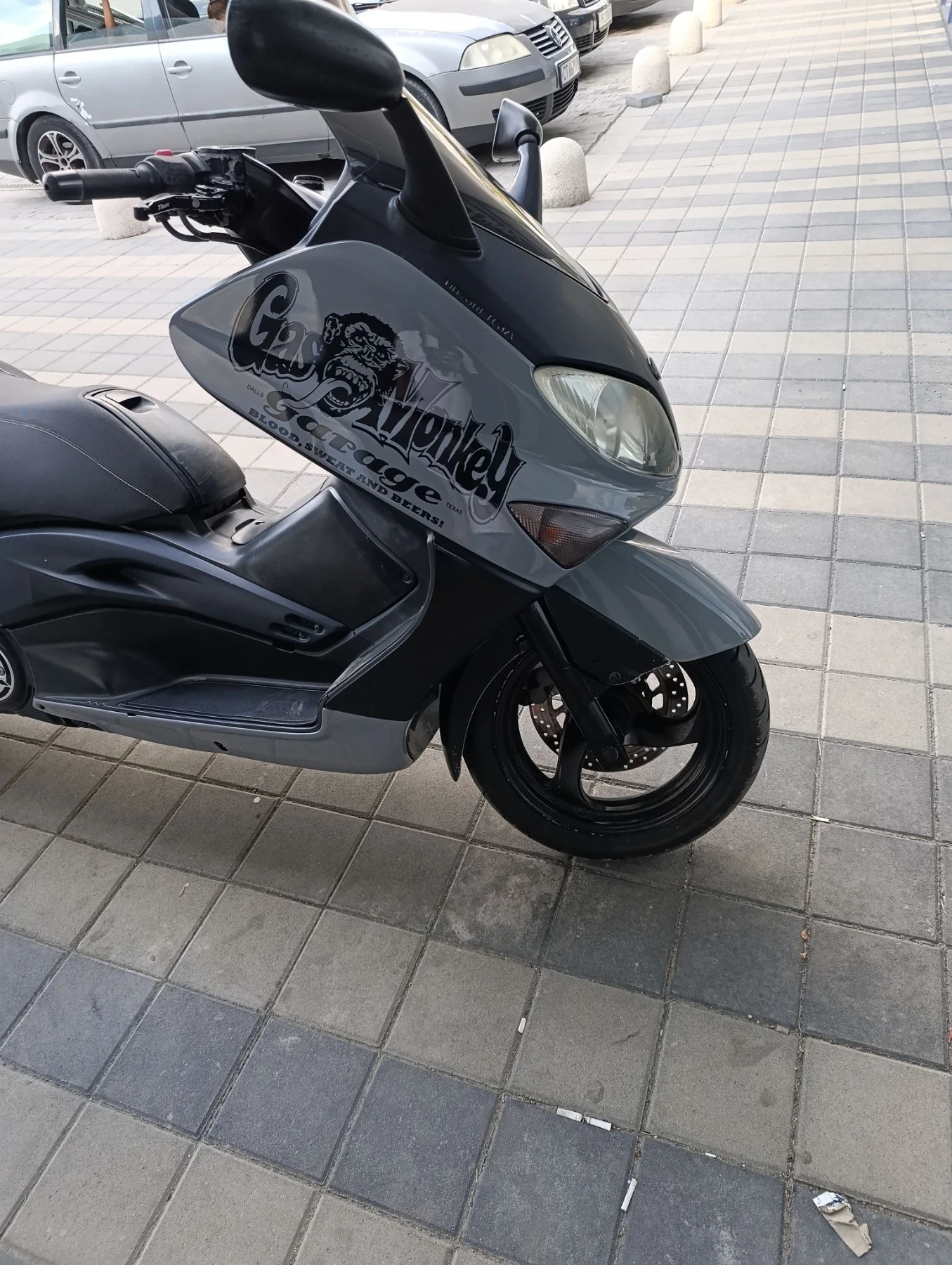 Yamaha T-max