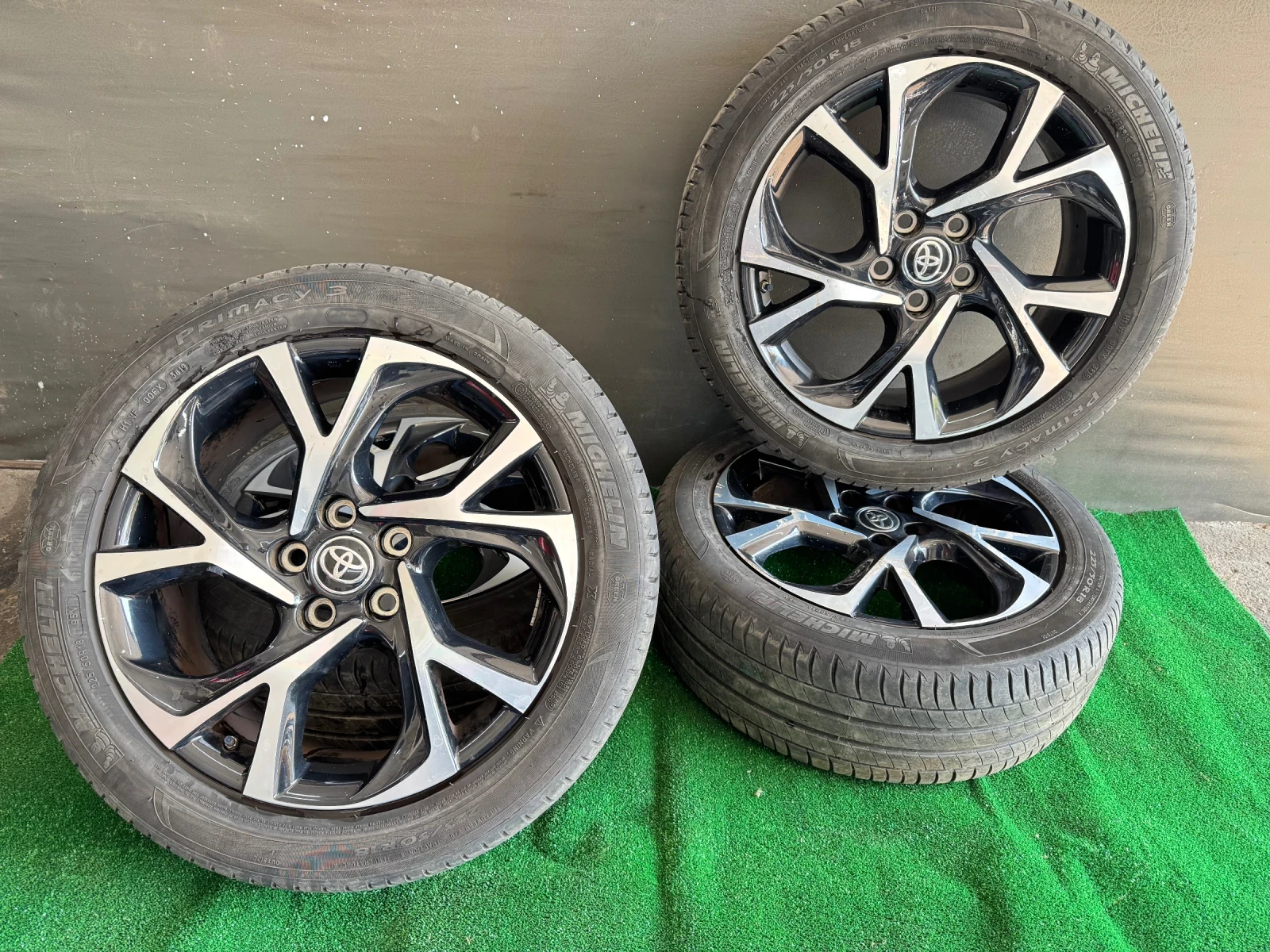 ���� � ������ 225/50R18 �� Toyota C-HR | Mobile.bg � ����������� 1