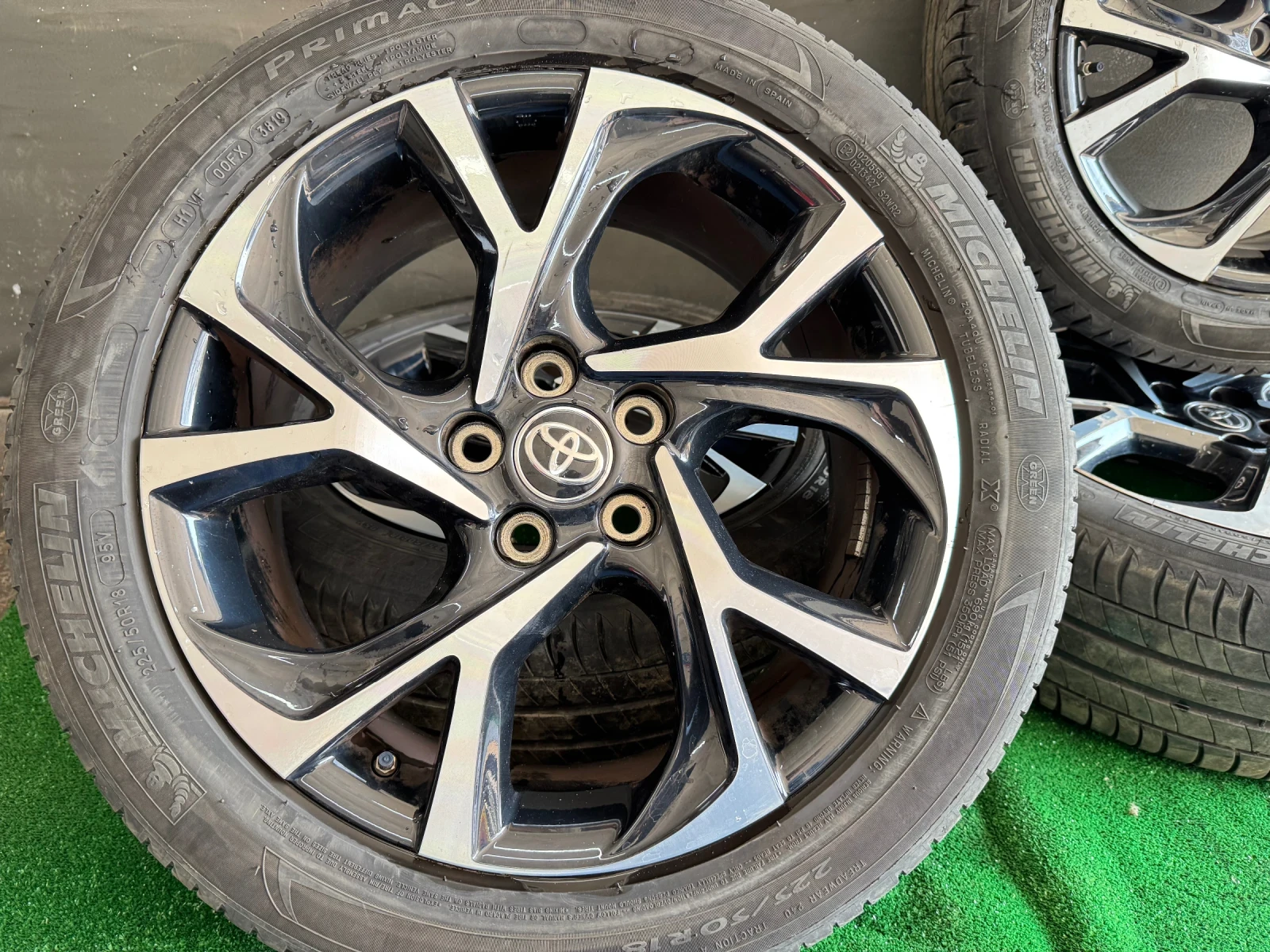 ���� � ������ 225/50R18 �� Toyota C-HR | Mobile.bg � ����������� 3
