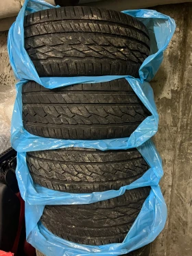 Гуми Летни 275/45R20, снимка 4 - Гуми и джанти - 49136669