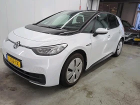 VW ID.3 58 kWh Life, снимка 2