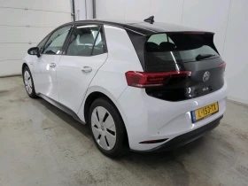 VW ID.3 58 kWh Life, снимка 3