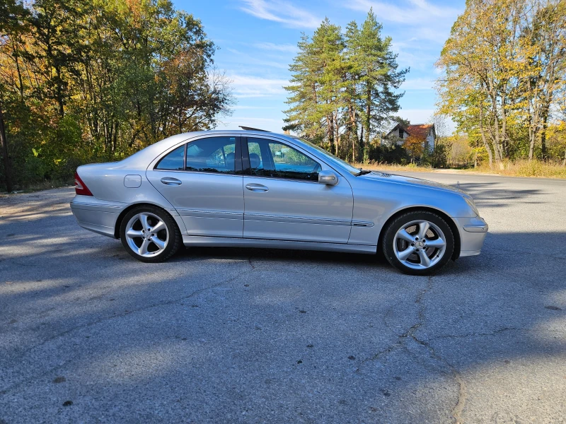 Mercedes-Benz C 350, снимка 10 - Автомобили и джипове - 47753606