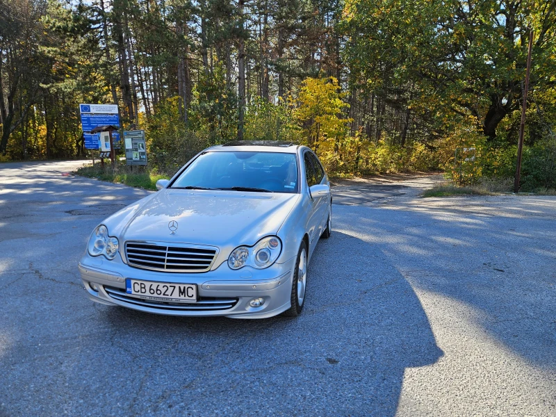 Mercedes-Benz C 350, снимка 11 - Автомобили и джипове - 47753606