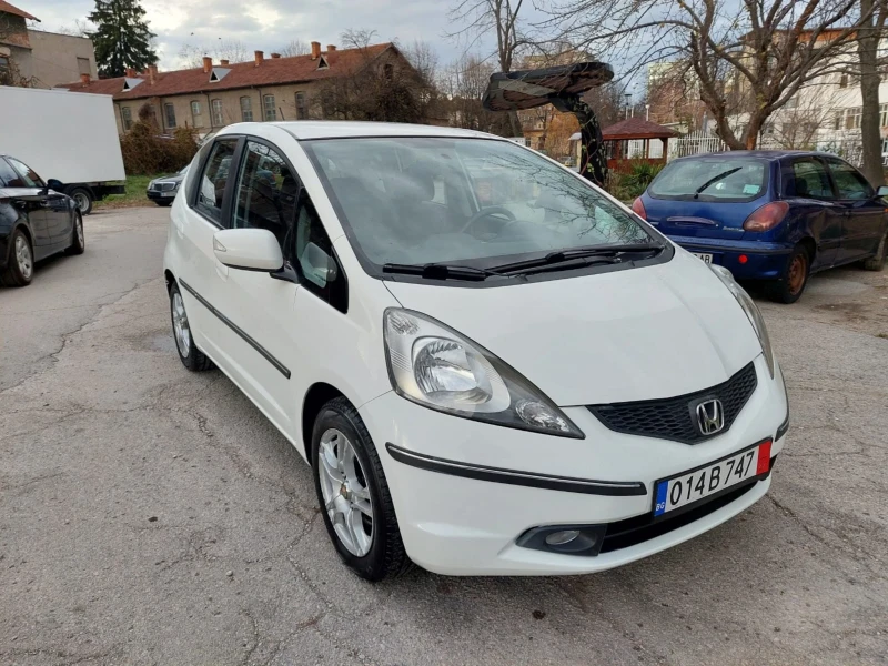 Honda Jazz 1.4 AUTOMAT 114000км, снимка 1 - Автомобили и джипове - 48070053