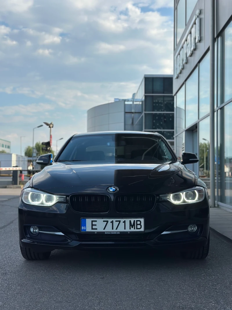 BMW 320, снимка 14 - Автомобили и джипове - 52299460
