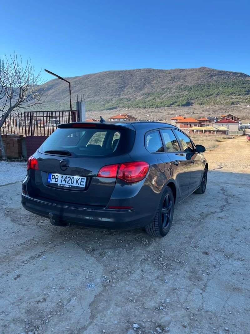 Opel Astra 1.7 DIESEL 110к.с, снимка 4 - Автомобили и джипове - 51597491