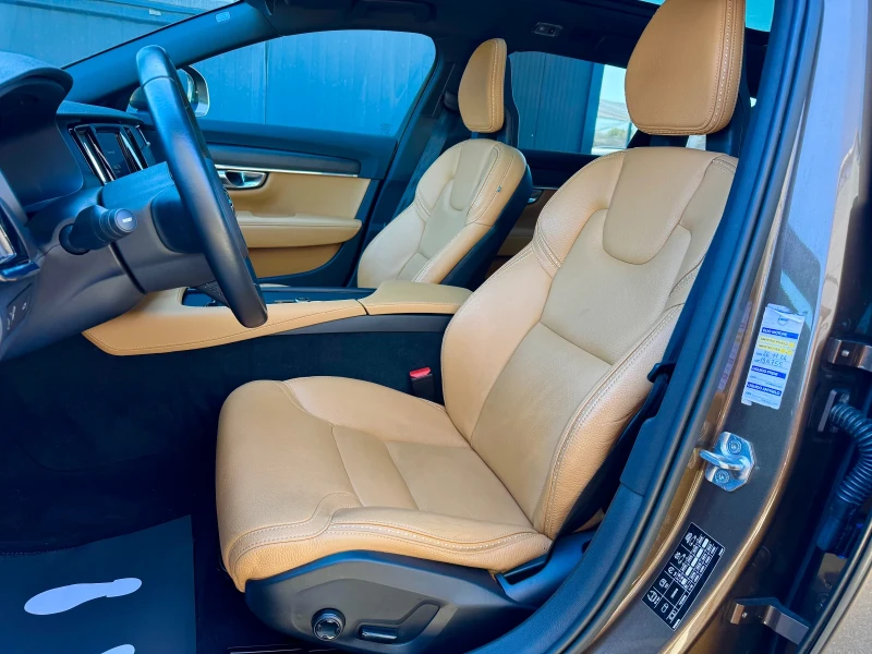 Volvo V90 Cross Country 2.0D-D4-AWD-PILOT ASSIST-ПОДГРЕВ-ПАНОРАМА-TOP, снимка 8 - Автомобили и джипове - 51786087