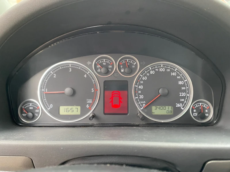 VW Sharan, снимка 11 - Автомобили и джипове - 52596218