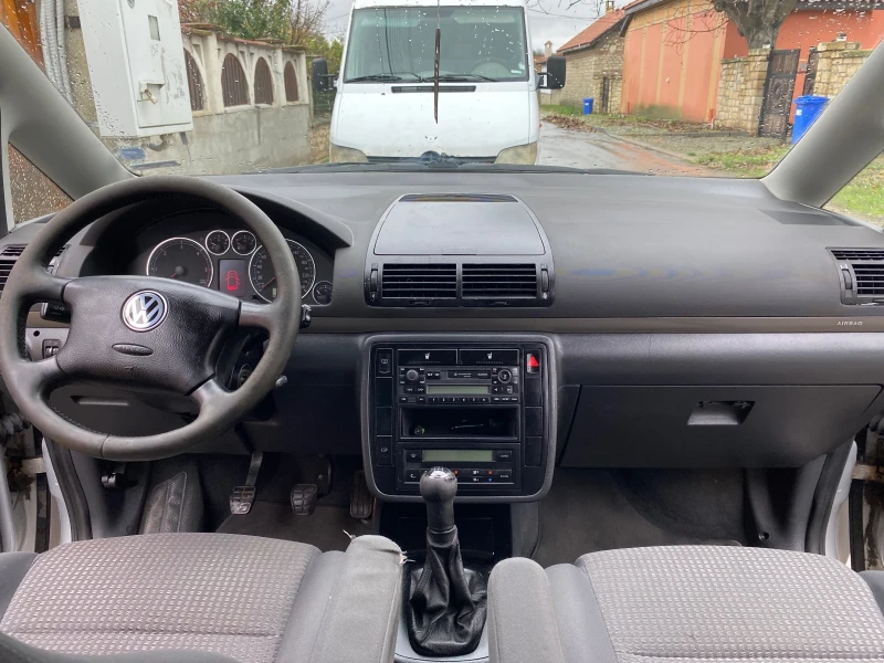VW Sharan, снимка 7 - Автомобили и джипове - 52596218