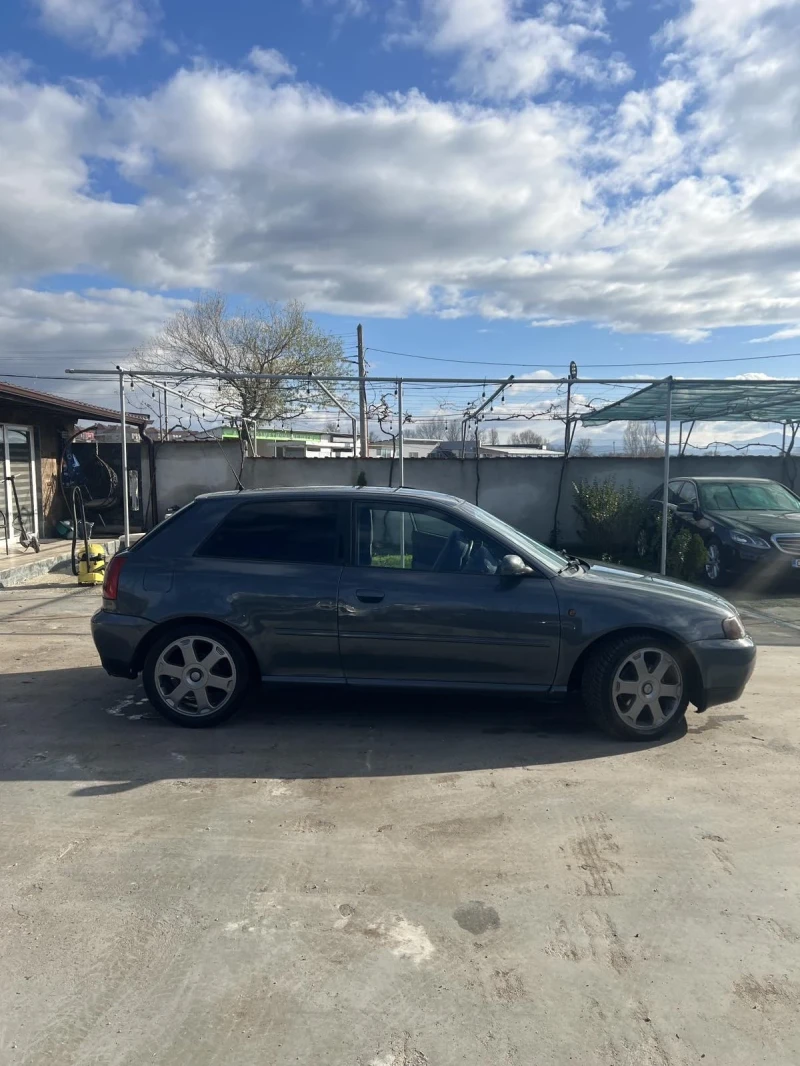 Audi A3  1.8t, снимка 7 - Автомобили и джипове - 52738272