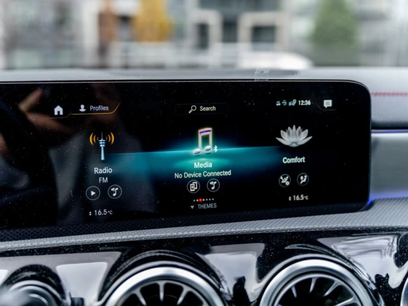 Mercedes-Benz CLA * 250 * CARFAX * ЦЕНА ДО БГ, снимка 10 - Автомобили и джипове - 52834503