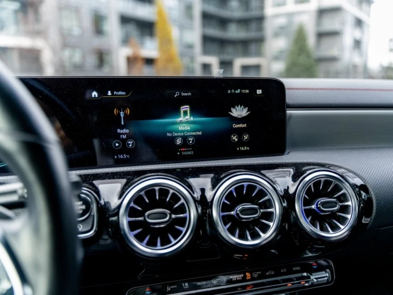 Mercedes-Benz CLA * 250 * CARFAX * ЦЕНА ДО БГ, снимка 11 - Автомобили и джипове - 52834503