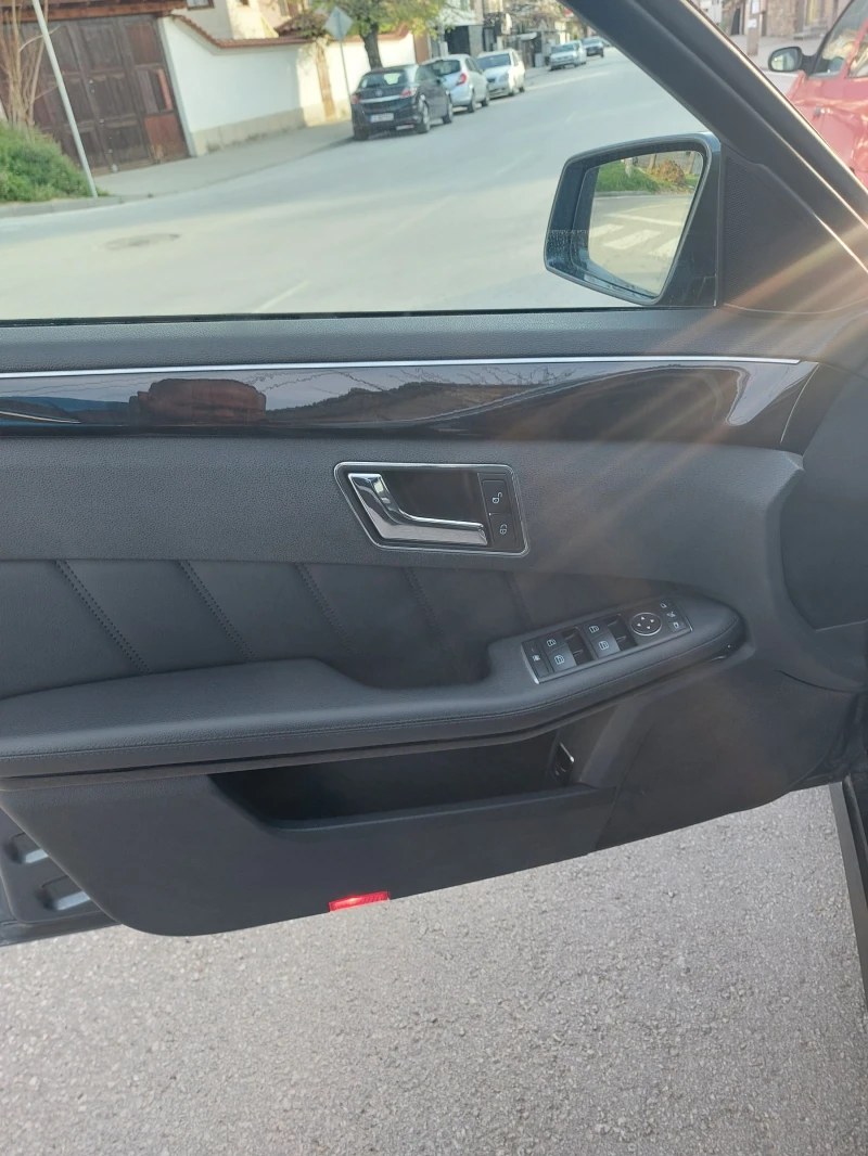Mercedes-Benz E 350, снимка 8 - Автомобили и джипове - 53246003