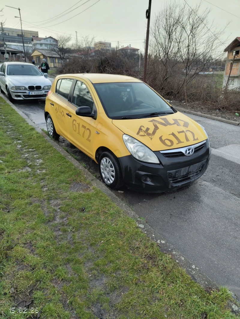 Hyundai I20, снимка 4 - Автомобили и джипове - 53560704