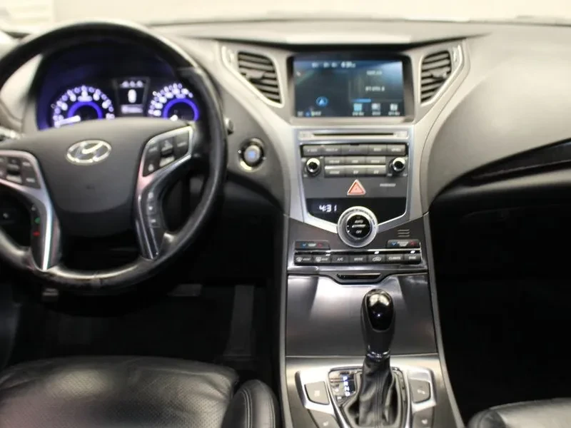 Hyundai Grandeur 2.4, снимка 16 - Автомобили и джипове - 54625797